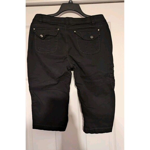 Gloria Vanderbilt Black Cargo Capri Pants Size 8 Stretch Mid Rise Crop Utility - Picture 6 of 12